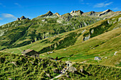  Several people hiking on the Tour du Mont Blanc through the Val des Glaciers, Tour du Mont Blanc, Mont Blanc Group, Graian Alps, Haute-Savoie, Upper Savoy, France 