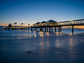  Heringsdorf pier at sunrise, Baltic Sea, Usedom Island, Heringsdorf, Mecklenburg-Western Pomerania, East Germany, Germany, Europe 