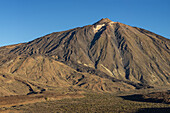  Panorama during the ascent to Alto de Guajara, 2715m, over the Teide National Park, Parque Nacional del Teide, to the Pico del Teide, 3715m, at sunrise, Tenerife, Canary Islands, Spain, Europe 