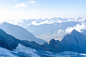 Österreich, Osttirol, Kals, Großglockner, Ausblick vom Stüdlgrat auf Bergwelt