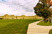  Parade ground with New Barracks and Old Barracks of the Virginia Military Institute in Lexington, Rockbridge County, Virginia, USA 