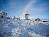  Brocken Hotel and Brocken Broadcasting Tower and Brocken House on the Brocken Summit, Brocken, Harz, National Park, Schierke, Wernigerode, Winter, Frost, Ice, Harz District, Saxony-Anhalt, East Germany, Central Germany, Germany, Europe 