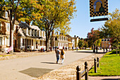  Duke of Gloucester Street at the Colonial Willliamsburg Living History Museum in Williamsburg in the American Historic Triangle, James City County, Virginia, USA 
