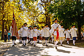 Fife & Drum March im Living History Museum Colonial Willliamsburg in Williamsburg im American Historic Triangle, James City County, Virginia, USA
