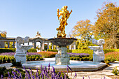 Nemours Estate mit Gartenanlagen und Blick auf Colonnade bei Wilmington, New Castle County Delaware, USA