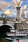 Pont Alexandre III, Hôtel des Invalides, Paris, France