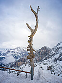 Wanderwegweiser an der Bergstation der Alpspitzbahn, Osterfelderkopf, Garmisch-Partenkirchen, Werdenfelser Land, Oberbayern, Bayern, Deutschland