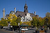  Kanada, Quebec, Montreal, Place Jacques Cartier, Rathaus,  