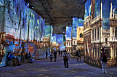 Carrières de Lumiéres, Centre d'art numérique projetant des expositions immersives, Les Baux-de-Provence, Bouches-du-Rhône, Provence-Alpes-Côte d’Azur, France, Europe