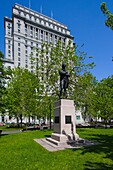  Kanada, Quebec, Montreal, Sun Life Building, Robert Burns Monument,  