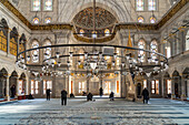  Interior of the Nuruosmaniye Mosque or Nûruosmâniye Camii in Fatih, Istanbul, Türkiye  