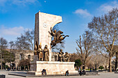  Fatih Memorial Park with equestrian statue of Sultan Mehmed II in Fatih, Istanbul, Türkiye  