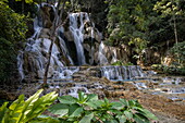  Majestic yet tranquil Kung Si Falls, near Kuang Si, Luang Prabang District, Luang Prabang, Laos, Asia 