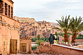 Ksar of Ait-Ben-Haddou seen from the opposite bank, Ounila River valley, Ouarzazate Province, region of Draa-Tafilalet, Morocco, North West Africa