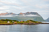 Ausblick vom Hotel Hamn i Senja, Insel Senja, Grafschaft Troms, Norwegen, Nordeuropa