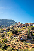 Blick auf Valldemossa, Serra de Tramuntana, Mallorca, Balearen, Spanien