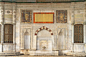  The Sultan Ahmed III Fountain in front of the Topkapi Palace in Istanbul, Türkiye  