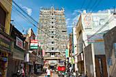 Westlicher Gopuram (Torturm) des Meenakshi-Amman-Tempels, Madurai, Bundesstaat Tamil Nadu, Südindien, Indien, Asien