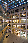  Japan, Tokio, Marunouchi, KITTE, Einkaufszentrum, Einkaufen, 