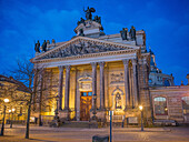  Kunsthalle in the Lipsius Building at night, Brühlsche Terrasse, Old Town, Dresden, Saxony, East Germany, Germany, Europe 