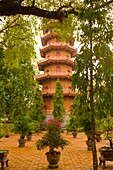 Vietnam, Hue, Tu Dam Pagode,