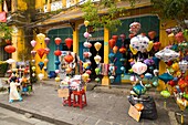 Vietnam, Hoi An, street scene, lamp shop