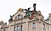 Dekoration an historischer Hausfassade, Prager Altstadt (Alt-Prag, Staré Město), Prag, Tschechien