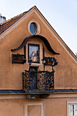 Historisches Haus mit Wandgemälde in der Prager Altstadt (Alt-Prag, Staré Město), Prag, Tschechien