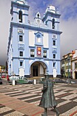 Portugal, Azores, Terceira Island,  Angra do Heroismo, Igreja da Misericordia, Vasco da Gama statue 