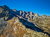 Cime del Calvo und Ligoncio über dem Val Masino, Bergell, Berninagruppe, Lombardei, Italien