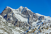 Blick auf Piz Argient und Piz Zupo, von der Alpe Prabello, Berninagruppe, Lombardei, Italien