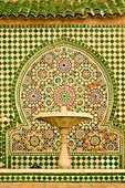 Morocco, Fès, fountain, street scene