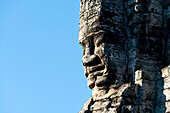 Riesiges steingemeißeltes Gesicht des Bodhisattva Lokeshvara, auch Avalokiteshvara, Bayon-Tempel, Angkor Thom, Welterbe der UNESCO, Angkor Wat, Siem Reap, Kambodscha, Asien