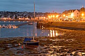  Port of Camaret in the evening, Presqu&#39;Ile de Crozon, Brittany, Northern France 
