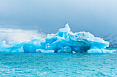 Landschaft im Liefdefjord um den berühmten Gletscher Monacobreen, Spitzbergen, Svalbard, Norwegen