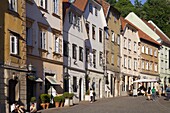 Slovenia, Ljubljana, Gornji trg, street scene, people, houses,  