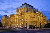  Kroatien, Zagreb, Nationaltheater,  