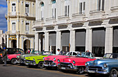 Cuba, Havana, vintage cars, Hotel Plaza, 