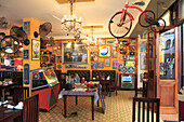 Cuba, Havana, La Vitrola, restaurant, interior, 