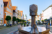  Market square with Guntia fountain and view of the Lower Gate, Günzburg, Bavarian Swabia, Swabia, Bavaria, Germany 