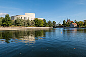  Der Fluss Brda und Opera Nova, Bydgoszcz, Polen 