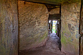 Hügelgrab "Bryn Celli Ddu" auf der Insel Anglesey, Gwynedd, Wales, Großbritannien