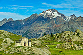  Mountain chapel with Monte Disgrazia in the background, Valmalenco, Alta via della Valmalenco, Bernina Alps, Lombardy, Italy 