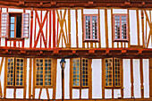  Timber-framed house on Place Henri IV in Vannes, Morbihan, Brittany, France 