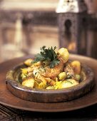 Hähnchen-Tajine mit Oliven und Salzzitronen (Marokko)