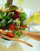 Summer salad with salad leaves, cherry tomatoes & nectarines