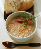 Turkish red lentil soup with chili, chervil & flat bread