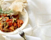 Caponata (Süß-saures Gemüse mit Kapern & grünen Oliven)