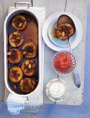 Baked quinces in caramel sauce