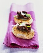 Bread rolls with dried tomatoes